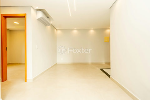 Image 1 - 1018542