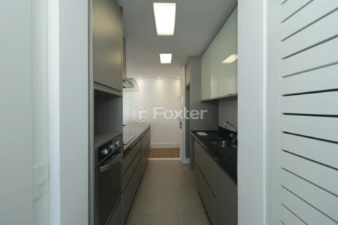 Image 7 - 1018548
