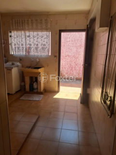 Image 7 - 1018577