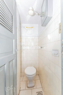Image 21 - 1018590