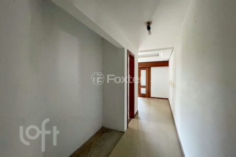 Image 17 - 1018597