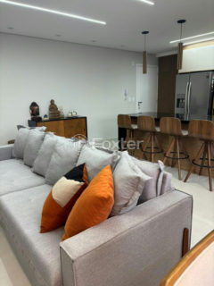 Image 30 - 1018617