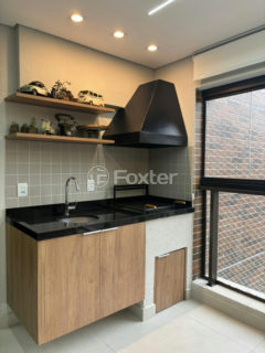 Image 8 - 1018617