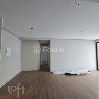 Image 8 - 1018624