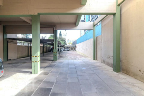 Image 28 - 1018640