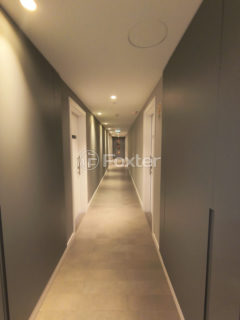 Image 2 - 1018642