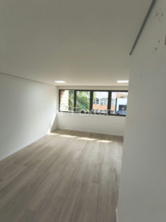 Image 11 - 1018642