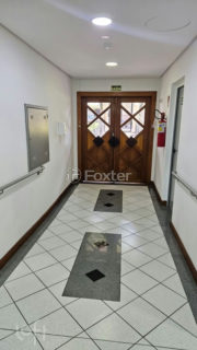 Image 29 - 1018666