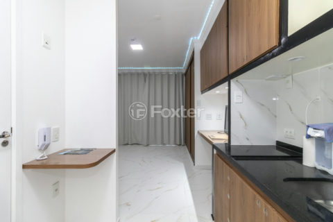 Image 11 - 1018716