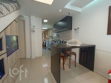 Image 15 - 1018720