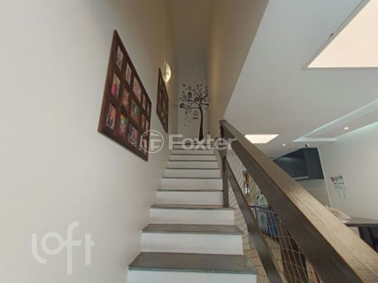 Image 30 - 1018720