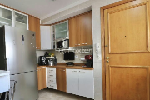 Image 38 - 1018754