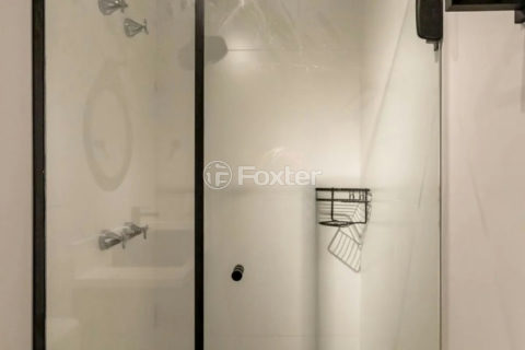 Image 17 - 1018765