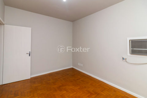Image 38 - 1018855