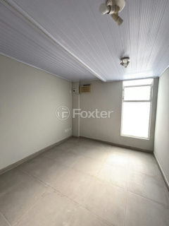Image 4 - 1018855