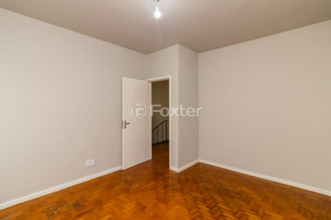 Image 33 - 1018855