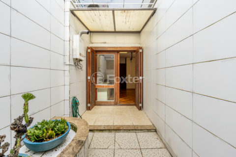 Image 17 - 1018859