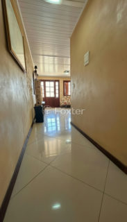 Image 2 - 1018889