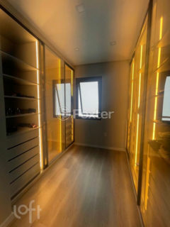 Image 14 - 1018900