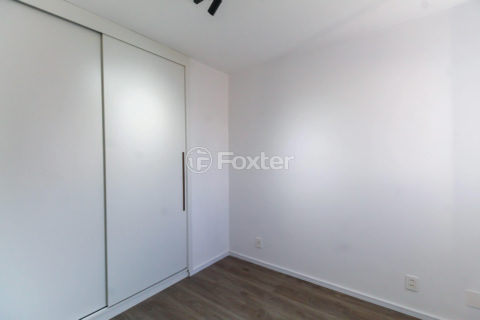Image 3 - 1018904