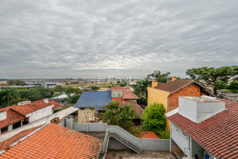 Image 42 - 1018906
