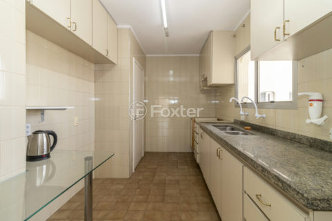 Image 29 - 1018911