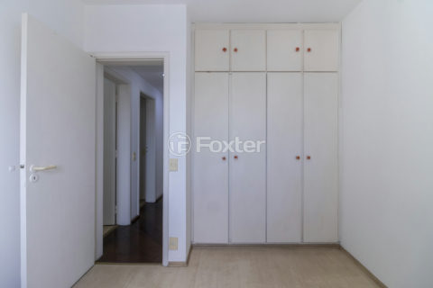 Image 11 - 1018911