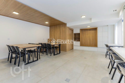 Image 39 - 1018917