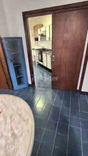 Image 8 - 1018922