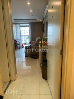 Image 8 - 1018923