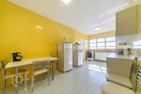 Image 11 - 1018924