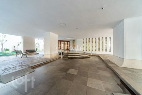Image 19 - 1018924