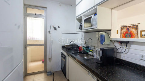 Image 7 - 1018930
