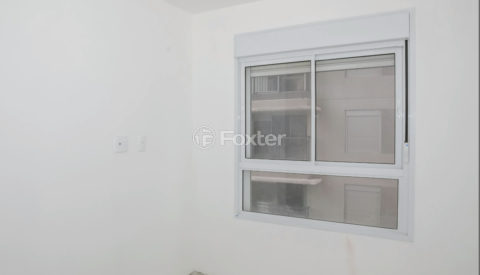 Image 10 - 1018935