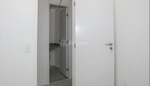 Image 14 - 1018935