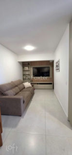 Image 1 - 1018939