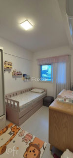 Image 7 - 1018939
