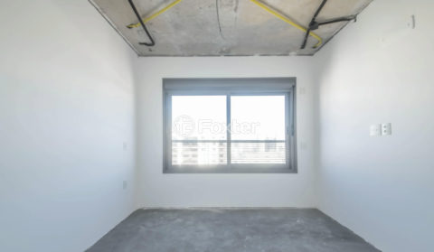 Image 17 - 1018942