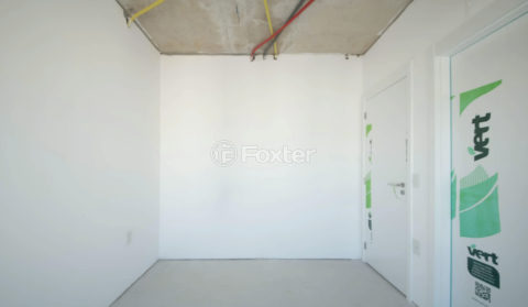 Image 14 - 1018942