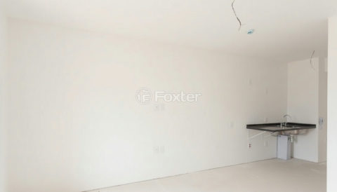 Image 1 - 1018946