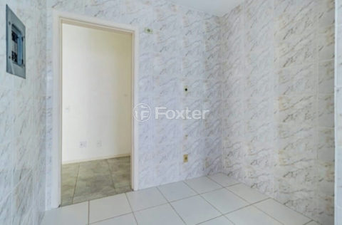 Image 11 - 1018947