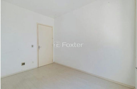 Image 3 - 1018947