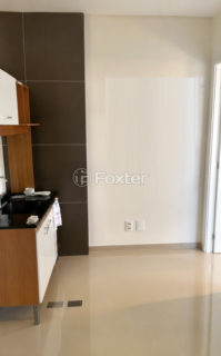 Image 2 - 1018966