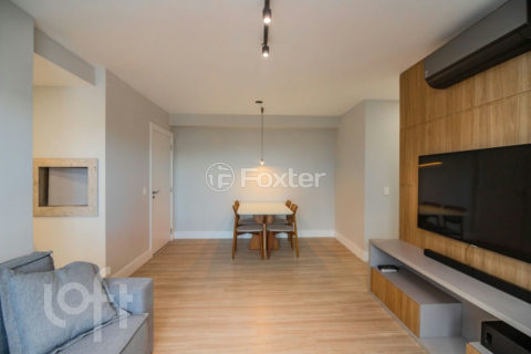 Image 3 - 1018984