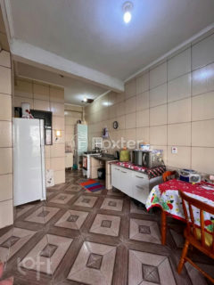 Image 1 - 1019018