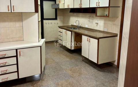 Image 3 - 1019047
