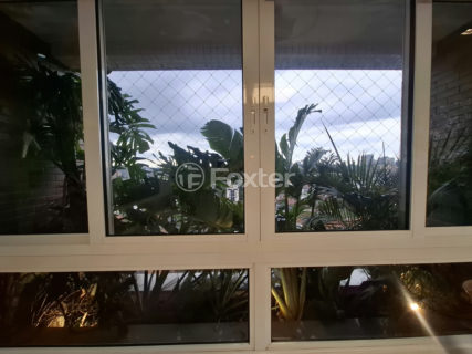 Image 8 - 1019100