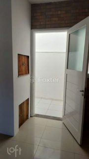 Image 4 - 1019103
