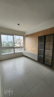 Image 2 - 1019240