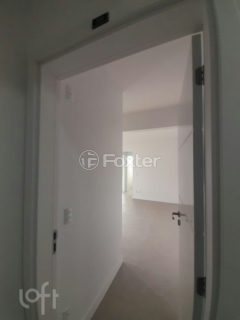 Image 2 - 1019289